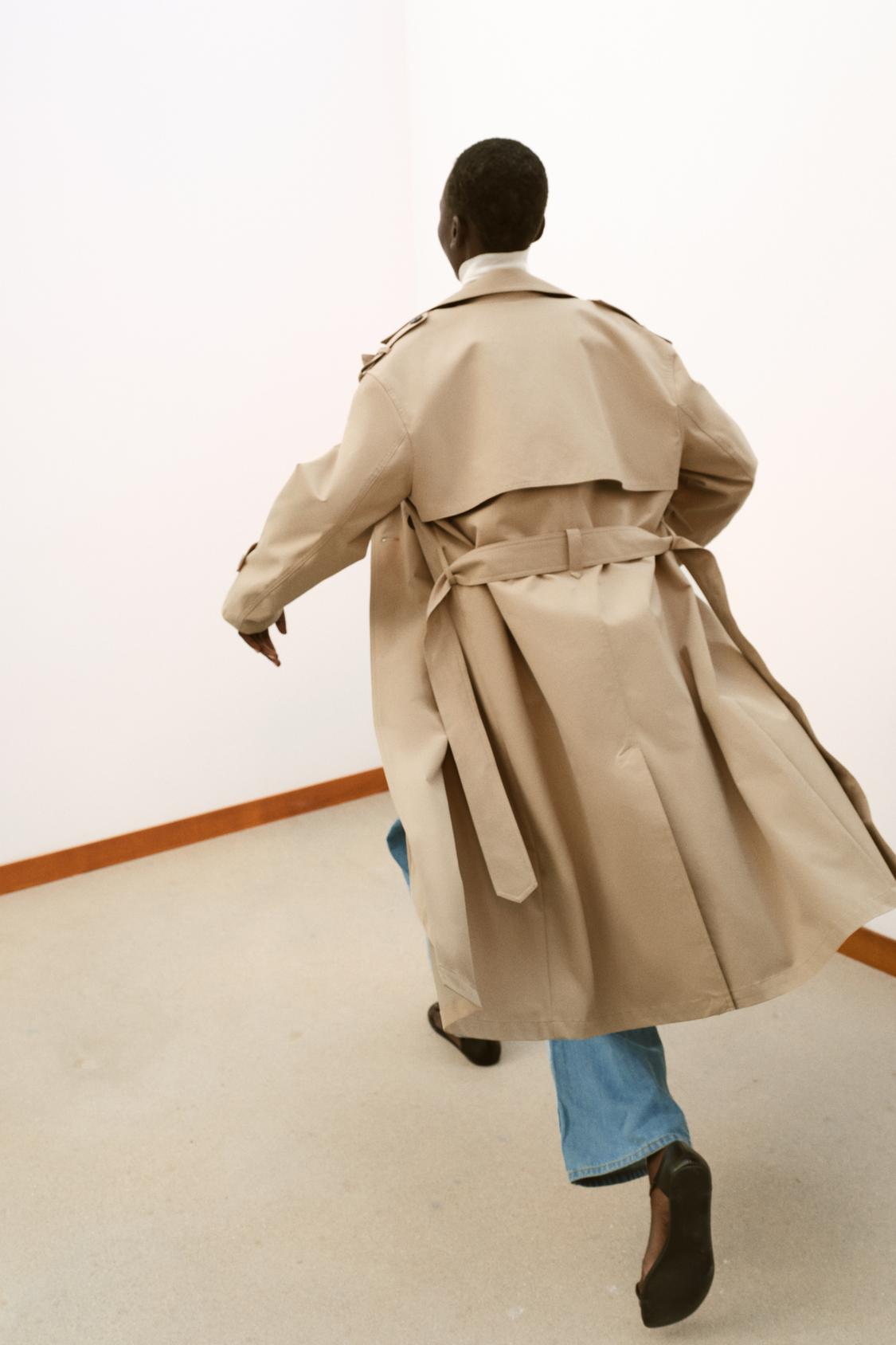 TRENCH LONG À DOUBLE BOUTONNAGE BEIGE
